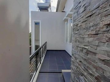 Rumah 2 Lantai Luas 407 di Cengger Ayam Sukarno Hatta Malang