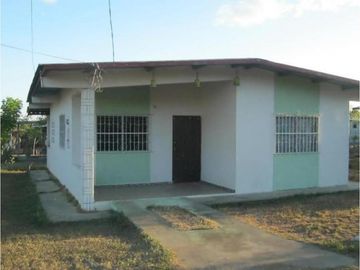 VENDO CASA 3 REC BARRIADA PORTUGAL TOLÉ CHIRIQU