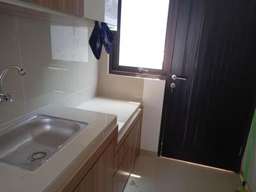 Rumah Premium Luasan Tanah 111m2 Akses Jalan Lebar Dekat Pusat Kota