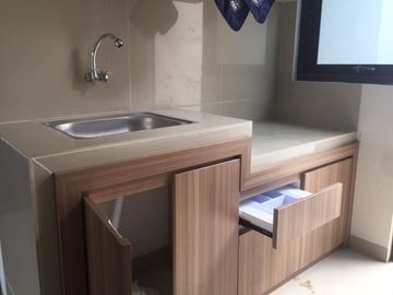 Rumah Premium Luasan Tanah 111m2 Akses Jalan Lebar Dekat Pusat Kota