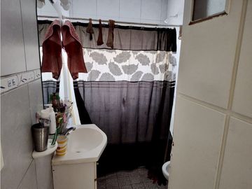 VENTA DE HERMOSA CASA ESQUINA Y DPTO, ZONA CÉNTRICA RIVADAVIA-MZA