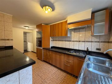 Casa en venta de 3 dorm. en Puente Alto