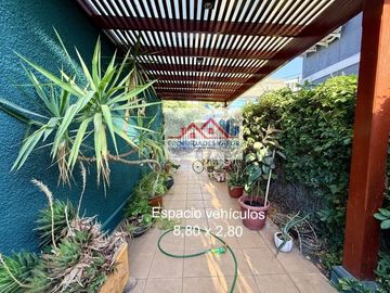 Casa 3 pisos Guardi 170/223m2 con 3D 3B Servicios Impecable