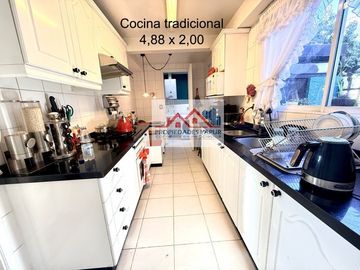 Casa 3 pisos Guardi 170/223m2 con 3D 3B Servicios Impecable