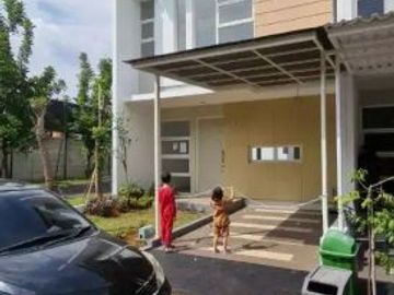 Dijual Cepat Rumah Hoek di Cluster Monte Aviolo Grand Wisata