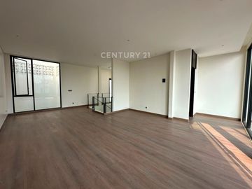 Rumah Mewah Brand New 4 Lantai Di Permata Buana Jakarta Barat