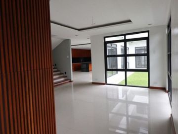 Elegant House and Lot in Filinvest Subd. at 30M PH1198