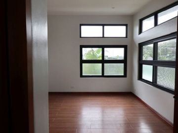 Elegant House and Lot in Filinvest Subd. at 30M PH1198