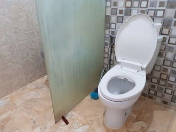 Rumah nyaman siap huni lokasi strategis di galaxy bekasi