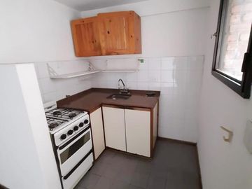 OPORTUNIDAD DEPARTAMENTO 1 DORMITORIO A MEDIA CUADRA DEL BUEN PASTOR.
