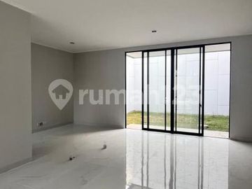 Dijual Cepat Rumah di Kuningan Village Brand New