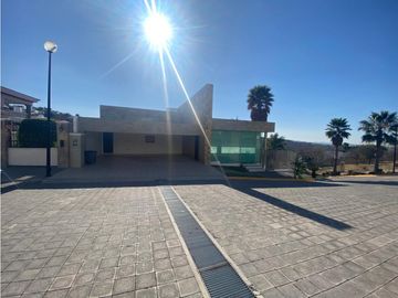Venta de hermosa casa  Exclusividad y tranquilidad  Pedregal la Calera