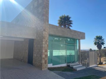Venta de hermosa casa  Exclusividad y tranquilidad  Pedregal la Calera