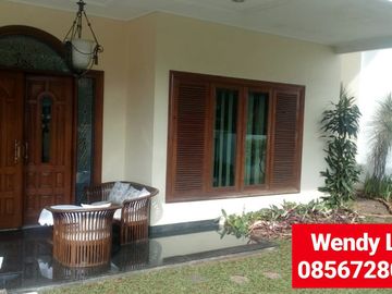 RUMAH at Jl. SIMPRUG GARDEN, JAKARTA SELATAN T/B. 600/700 (DIJUAL)