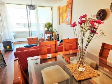 OPORTUNIDAD Departamento en venta de 2 dorm. en Peñalolén