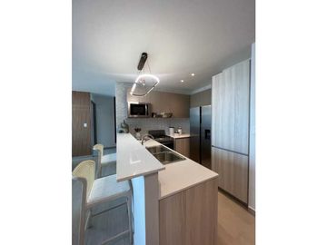 SE VENDE APARTAMENTO EDISON GARDENS
