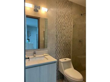 SE VENDE APARTAMENTO EDISON GARDENS