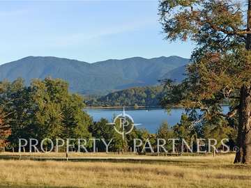 Lindo terreno con vista y acceso a lago en tranquilo sector de Panguipulli