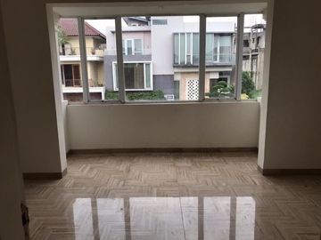 Rumah Mewah hadap Selatan di Sutera Lavender Serpong, 5060-GB 0811111----
