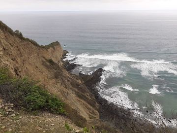 Se Vende Terreno para Desarrollar en Zona Rural, en la Montaña, Frente al Mar y Frente al río en Ayampe