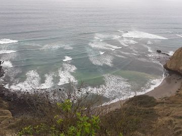 Se Vende Terreno para Desarrollar en Zona Rural, en la Montaña, Frente al Mar y Frente al río en Ayampe