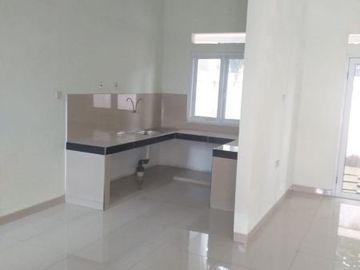BISA KPR Rumah 2 Lantai hanya 850 Juta di Jl. Raya Ciangsana