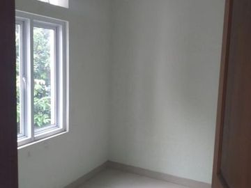 BISA KPR Rumah 2 Lantai hanya 850 Juta di Jl. Raya Ciangsana