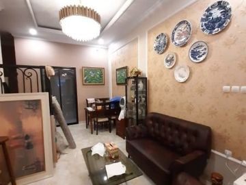 Jual rumah minimalis modern baru siap huni Jagakarsa