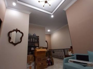 Jual rumah minimalis modern baru siap huni Jagakarsa