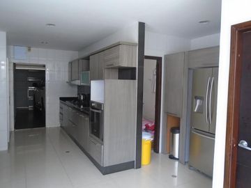 casa condominio en venta en la castellana. Cod V11074