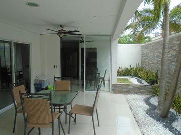casa condominio en venta en la castellana. Cod V11074