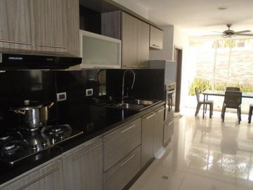 casa condominio en venta en la castellana. Cod V11074