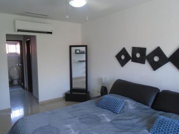 casa condominio en venta en la castellana. Cod V11074