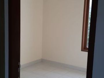Rumah Keren Siap Huni dalam Cluster di Jombang Ciputat 6643