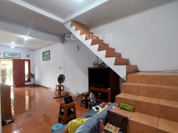 Dijual Cepat Rumah Hook Di Harapan Indah Bekasi