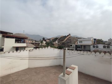 LA MOLINA - VENTA LINDA CASA - REA 300 m2
