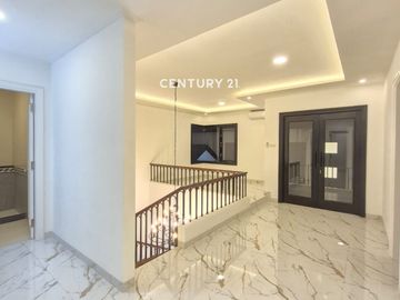 Rumah American Classic Di Sektor 8 Bintaro Jaya AM 15542