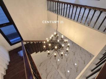 Rumah American Classic Di Sektor 8 Bintaro Jaya AM 15542