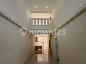Dijual Rumah di Sektor 7C Gading Serpong 6X18