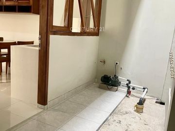 Disewakan Rumah Brandnew 2 Lantai Furnished Di Dalam Town House