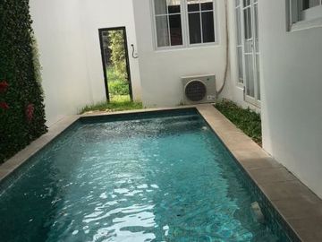 Rumah Mewah bonus Kolam Renang mulai dari 3,2 Milyar sj di Pesanggrahan, Jakarta Selatan