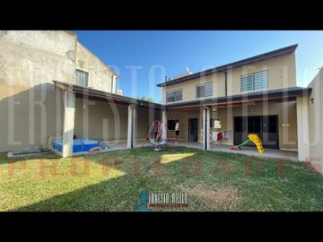 Chalet en venta en Barrio Maritimo