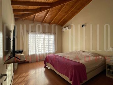 Chalet en venta en Barrio Maritimo