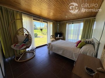 Casa Familiar 4D 3B en Parcela - Camino Antuco