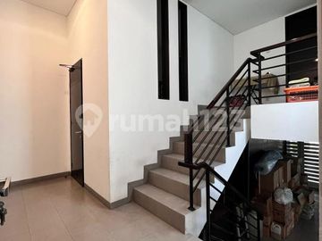 Taman Resort Mediterania Pik Luas 15x30 (450m2) Full Furnish Shm