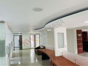 OFICINA EN ARRIENDO EXCELENTE UBICACION