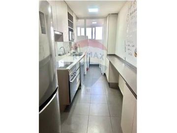 Duplex a pasos de Metro Principe de Gales