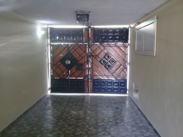 Venta de Casa Rentera Centro Norte de Quito, Sector Itchimbía