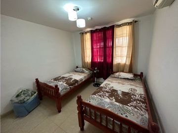 VENDO CASA EN BRISAS DE GOLF DE ARRAIJAN. AM