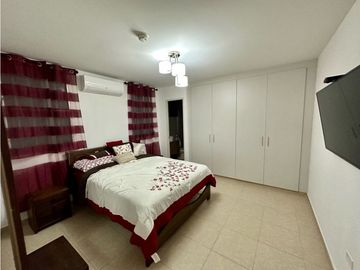 VENDO CASA EN BRISAS DE GOLF DE ARRAIJAN. AM